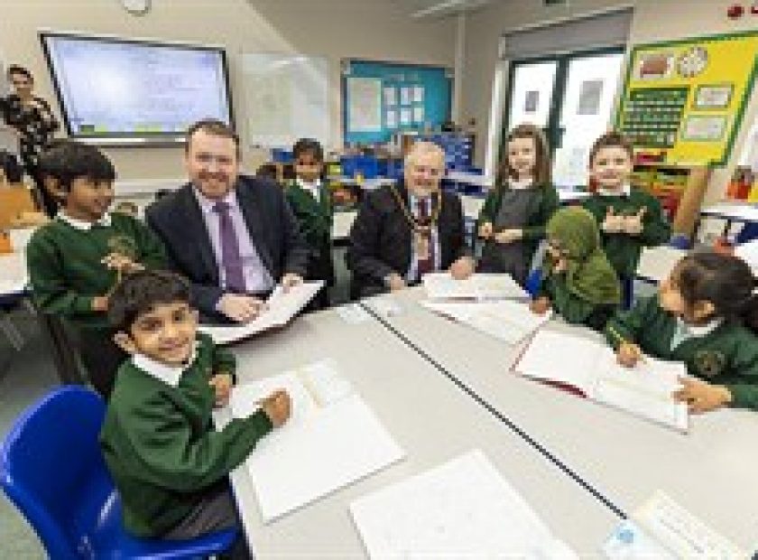 Highwood Primary School Woodley