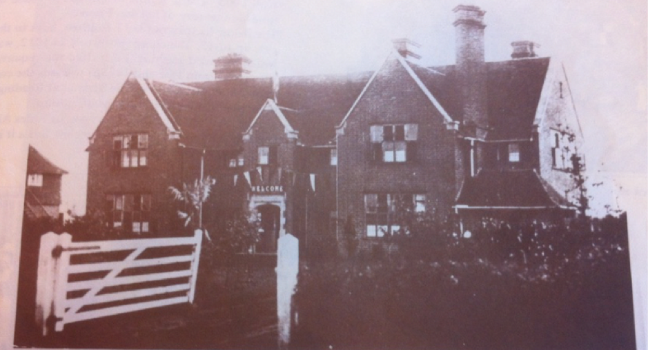 Flags and bunting for royal visitor of 1908