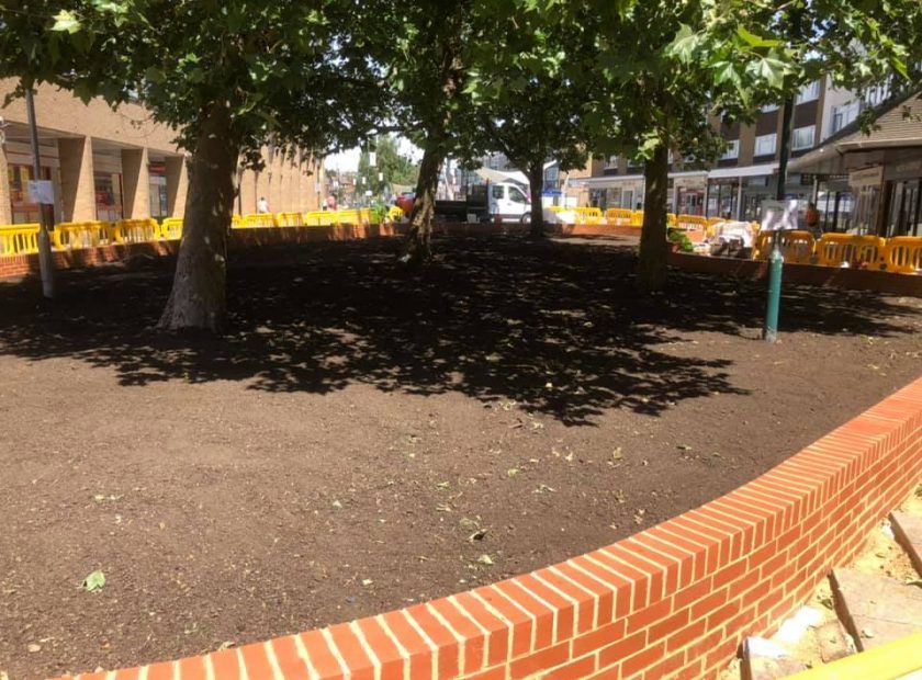 walled garden woodley town centre