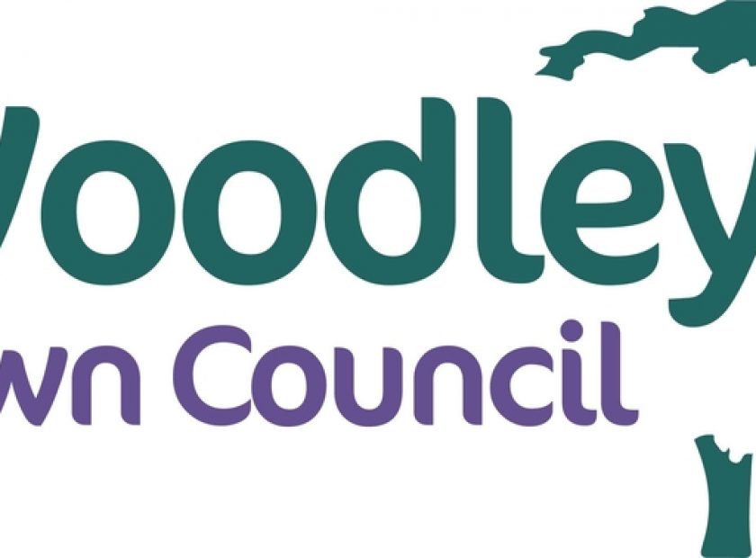 Woodley Town Council logo