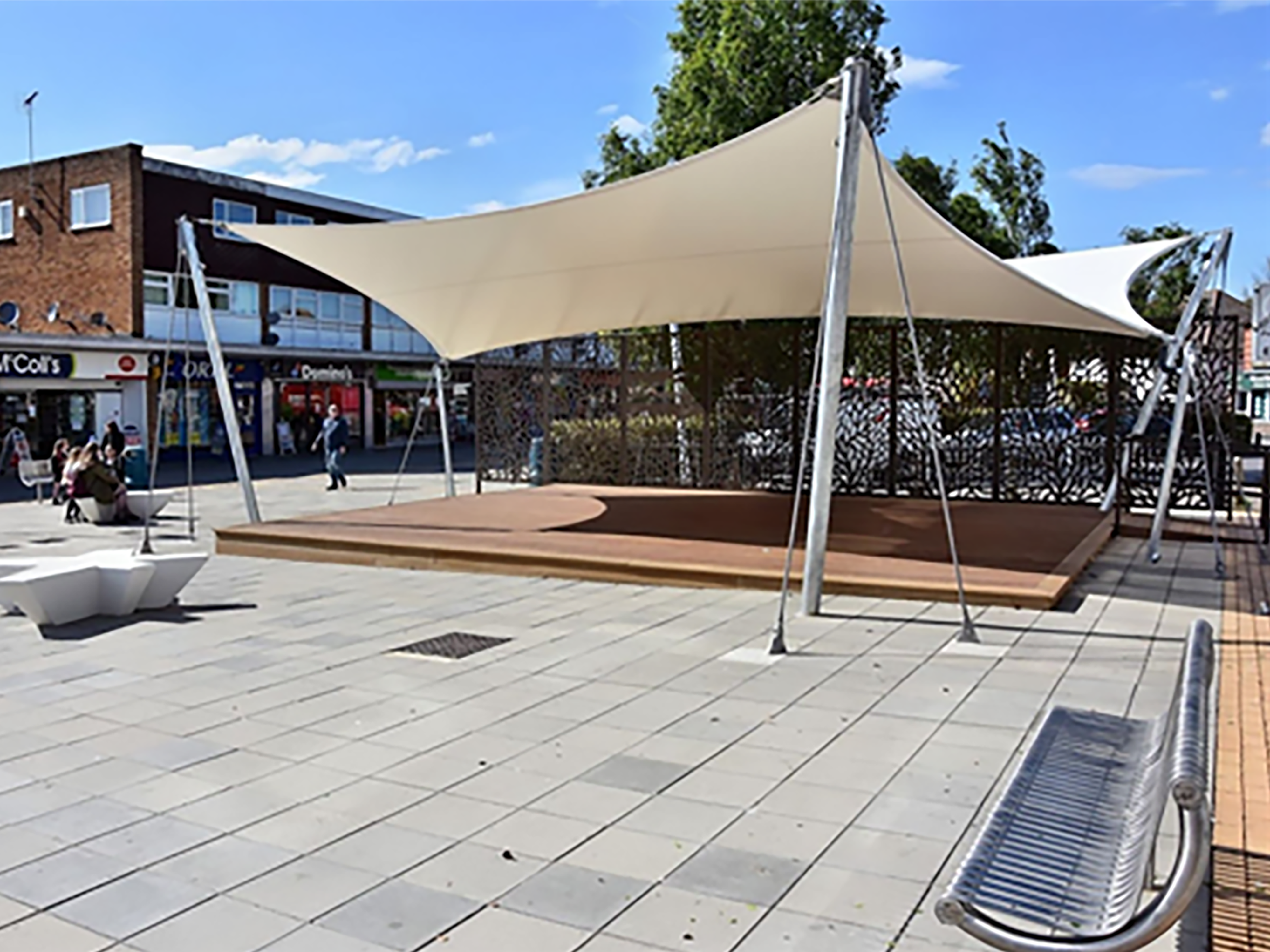 Centre Stage Woodley