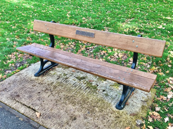 Memorial bench