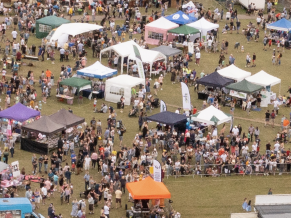 Woodley Carnival 4:3